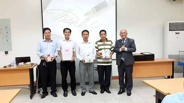 Kỹ năng bán hàng & chăm sóc Khách Hàng chuyên nghiệp - ISUZU (25 & 26.09.2014)